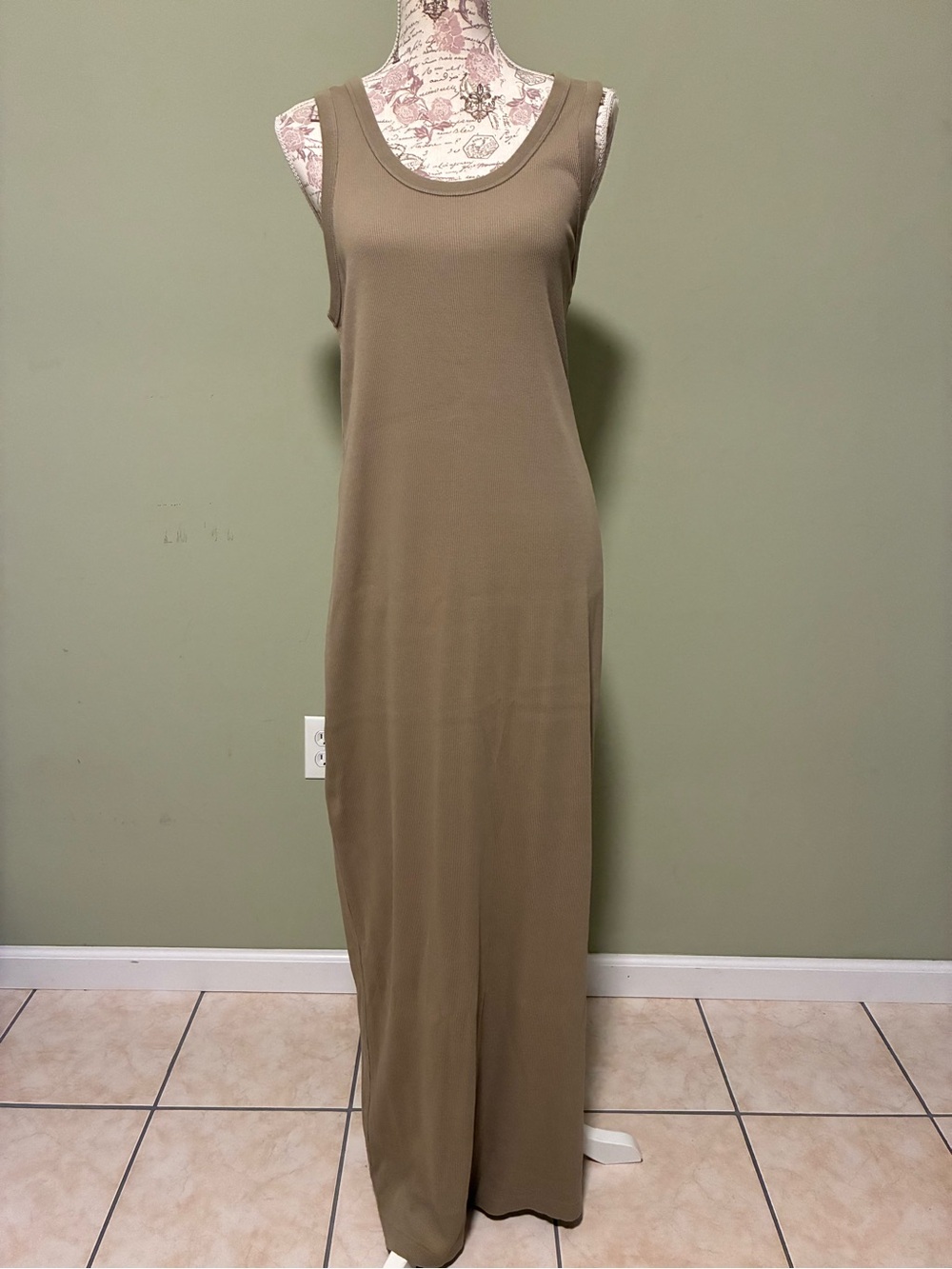 Universal Thread Olive Sleeveless Maxi Dress